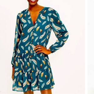Loft green Feather Print Drop Waist Shirtdress size med